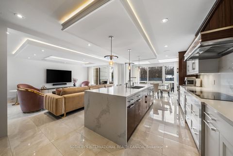 Photo 17 at 1347 Queen Victoria Avenue, Lorne Park, Mississauga