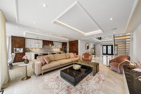 Photo 23 at 1347 Queen Victoria Avenue, Lorne Park, Mississauga