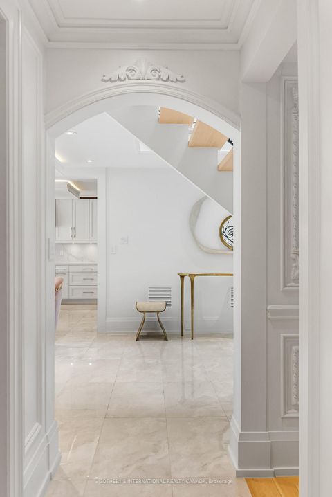 Photo 28 at 1347 Queen Victoria Avenue, Lorne Park, Mississauga