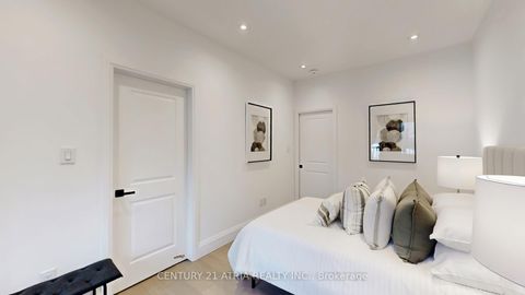 Photo 36 at 6 Park Street, Cliffside, Toronto