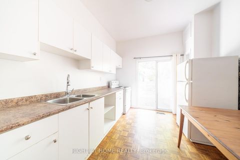 Photo 5 at 1059 Bathurst Street, Annex, Toronto