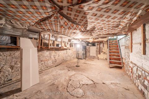 Photo 12 at 1059 Bathurst Street, Annex, Toronto