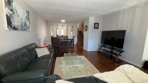 Photo 6 at 33 Robbinstone Drive, Malvern, Toronto