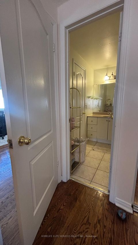 Photo 19 at 33 Robbinstone Drive, Malvern, Toronto