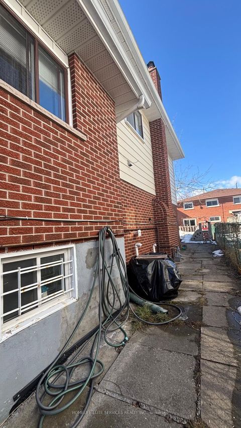 Photo 42 at 33 Robbinstone Drive, Malvern, Toronto