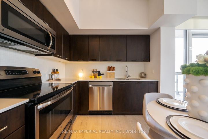 Photo 9 at 2604 - 2220 Lake Shore Boulevard W, Mimico, Toronto