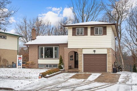 Photo 1 at 7 Cole Avenue, Bowmanville, Clarington