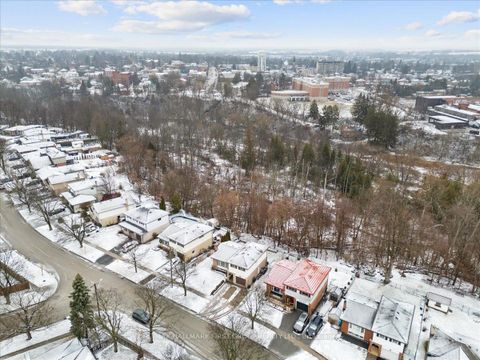 Photo 4 at 7 Cole Avenue, Bowmanville, Clarington