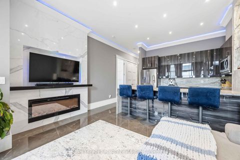 Photo 11 at 202 - 2900 Highway 7, Concord, Vaughan