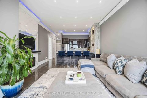 Photo 12 at 202 - 2900 Highway 7, Concord, Vaughan