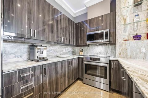 Photo 15 at 202 - 2900 Highway 7, Concord, Vaughan