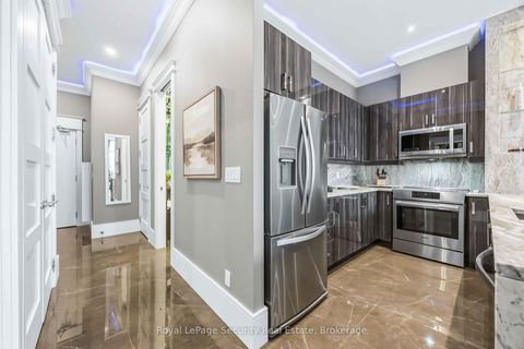 Photo 17 at 202 - 2900 Highway 7, Concord, Vaughan