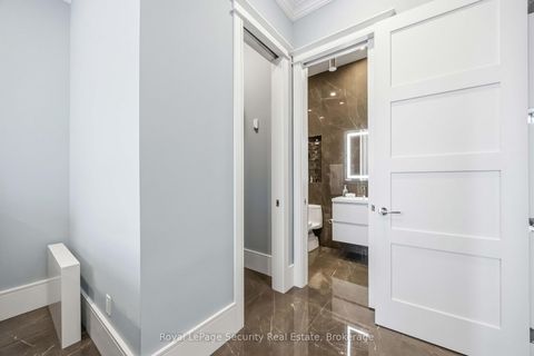 Photo 23 at 202 - 2900 Highway 7, Concord, Vaughan