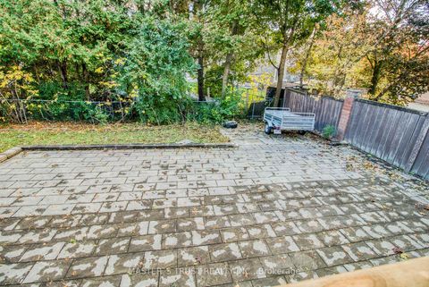 Photo 23 at 20 Valhalla Court, Aurora Village, Aurora