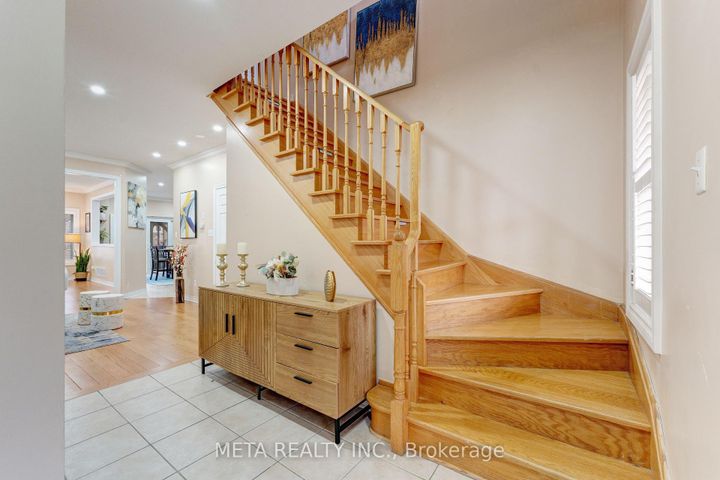 Photo 12 at 30 Krakow Street, Bram West, Brampton