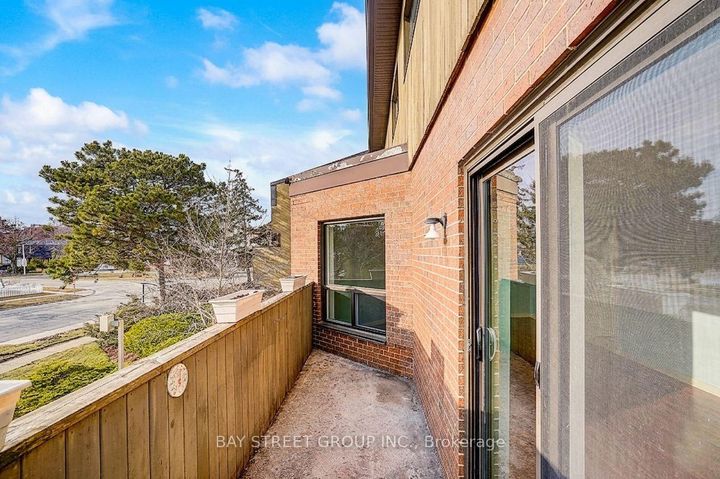 Photo 21 at 32 - 2035 South Millway Drive, Erin Mills, Mississauga