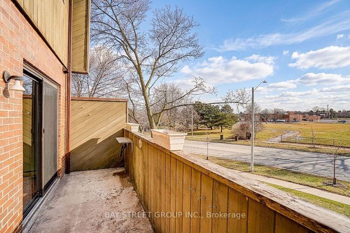 Photo 22 at 32 - 2035 South Millway Drive, Erin Mills, Mississauga