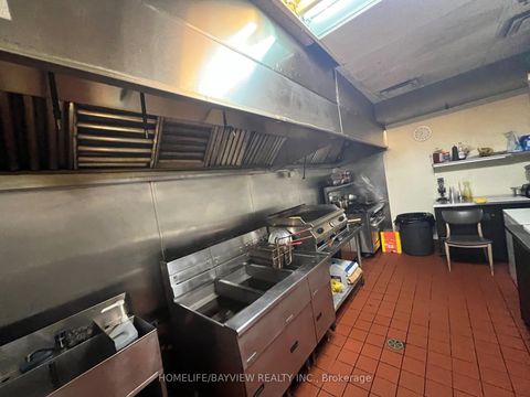 Photo 31 at 111 - 720 Spadina Avenue, University, Toronto
