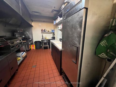 Photo 32 at 111 - 720 Spadina Avenue, University, Toronto