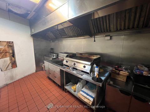 Photo 35 at 111 - 720 Spadina Avenue, University, Toronto