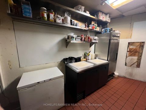 Photo 36 at 111 - 720 Spadina Avenue, University, Toronto