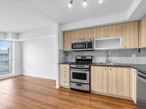 Photo 7 at 318 - 2015 Sheppard Avenue E, Henry Farm, Toronto