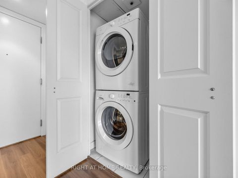 Photo 16 at 318 - 2015 Sheppard Avenue E, Henry Farm, Toronto