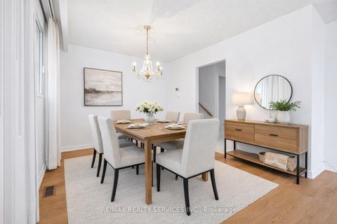 Photo 6 at 3205 Monica Drive, Malton, Mississauga