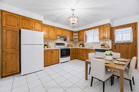 Photo 8 at 3205 Monica Drive, Malton, Mississauga