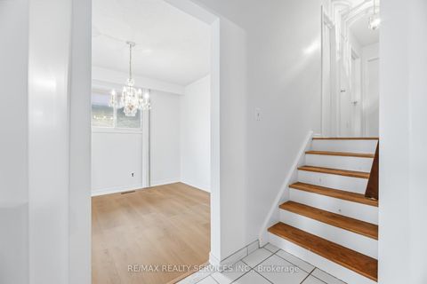 Photo 9 at 3205 Monica Drive, Malton, Mississauga