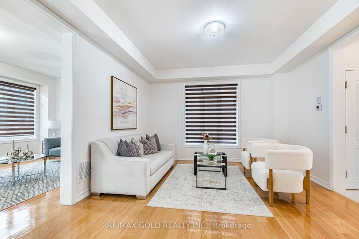 Photo 6 at 44 Roulette Crescent, Northwest Brampton, Brampton