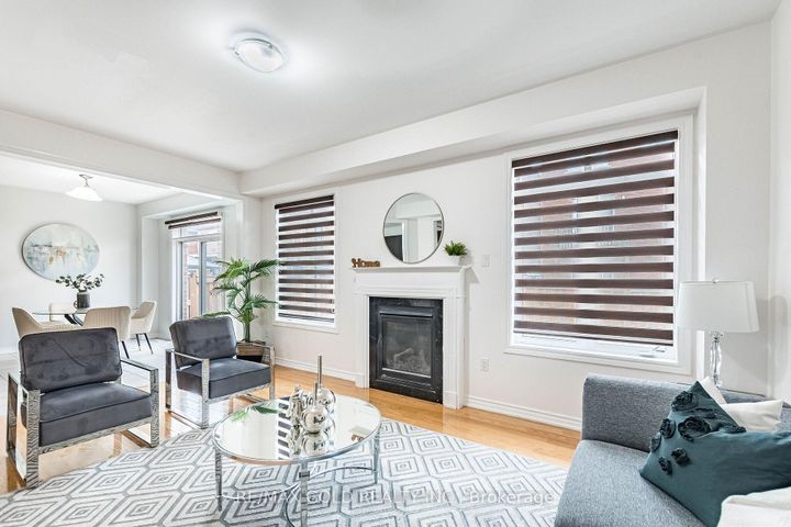 Photo 8 at 44 Roulette Crescent, Northwest Brampton, Brampton