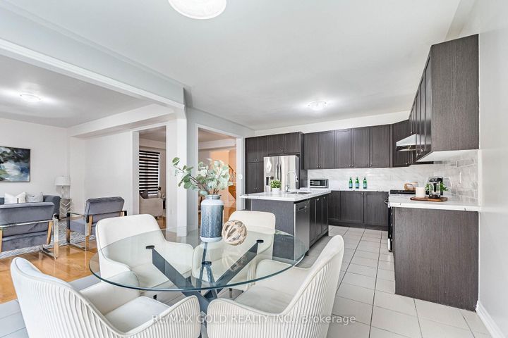 Photo 13 at 44 Roulette Crescent, Northwest Brampton, Brampton