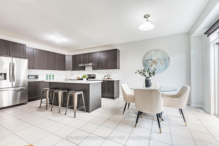 Photo 15 at 44 Roulette Crescent, Northwest Brampton, Brampton