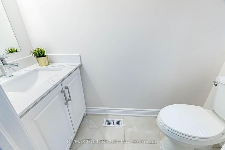 Photo 19 at 44 Roulette Crescent, Northwest Brampton, Brampton