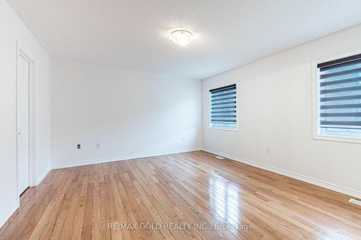 Photo 21 at 44 Roulette Crescent, Northwest Brampton, Brampton