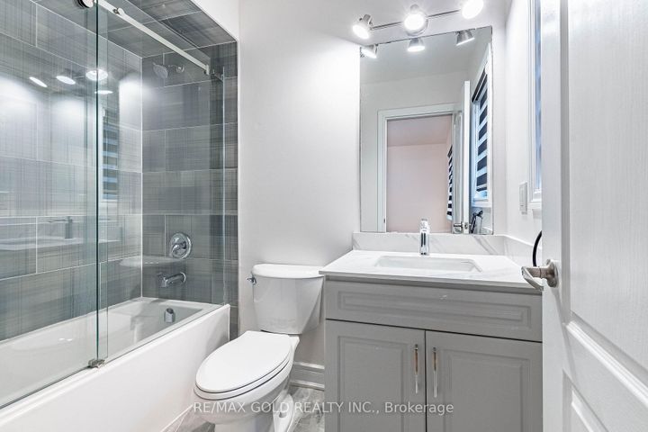 Photo 26 at 44 Roulette Crescent, Northwest Brampton, Brampton