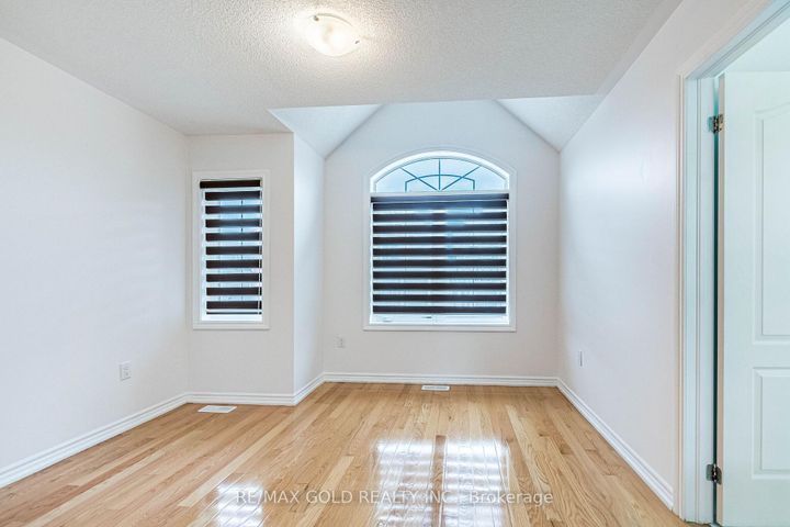 Photo 27 at 44 Roulette Crescent, Northwest Brampton, Brampton