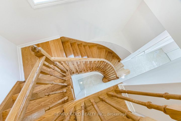 Photo 32 at 44 Roulette Crescent, Northwest Brampton, Brampton