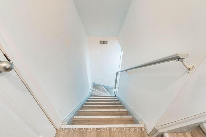 Photo 33 at 44 Roulette Crescent, Northwest Brampton, Brampton