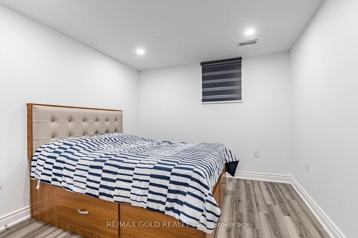 Photo 37 at 44 Roulette Crescent, Northwest Brampton, Brampton