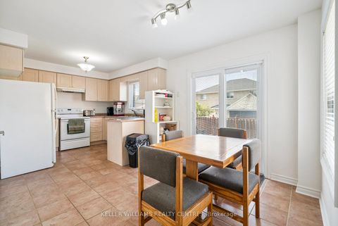 Photo 9 at 78 Stephanie Lane, Painswick South, Barrie