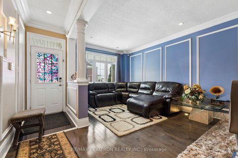 Photo 2 at 616 Fleetwood Drive, Eastdale, Oshawa