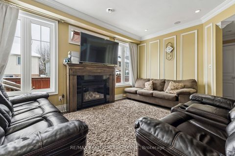 Photo 9 at 616 Fleetwood Drive, Eastdale, Oshawa