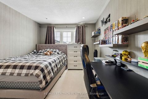 Photo 22 at 616 Fleetwood Drive, Eastdale, Oshawa