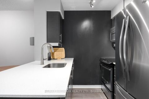 Photo 3 at 1043 - 38 Grand Magazine Street, Waterfront Communities C1, Toronto