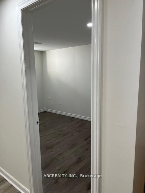 Photo 9 at 41 Canary Reed Court, Holly, Barrie