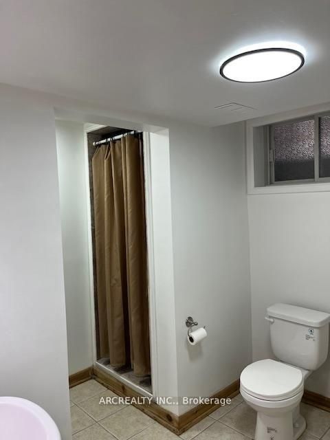 Photo 16 at 41 Canary Reed Court, Holly, Barrie