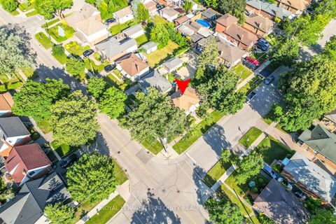 Photo 3 at 249 Gamma Street, Alderwood, Toronto