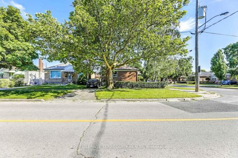 Photo 6 at 249 Gamma Street, Alderwood, Toronto